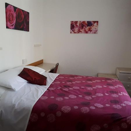 Delton Hotel Blackpool Bagian luar foto